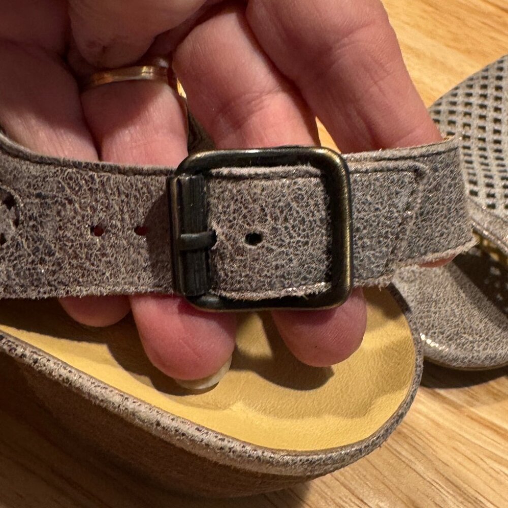 PAUL GREEN 'Lois' Perforated Smoke Metallic Slingback Sandals 8.5 US 6 UK - Picture 12 of 12